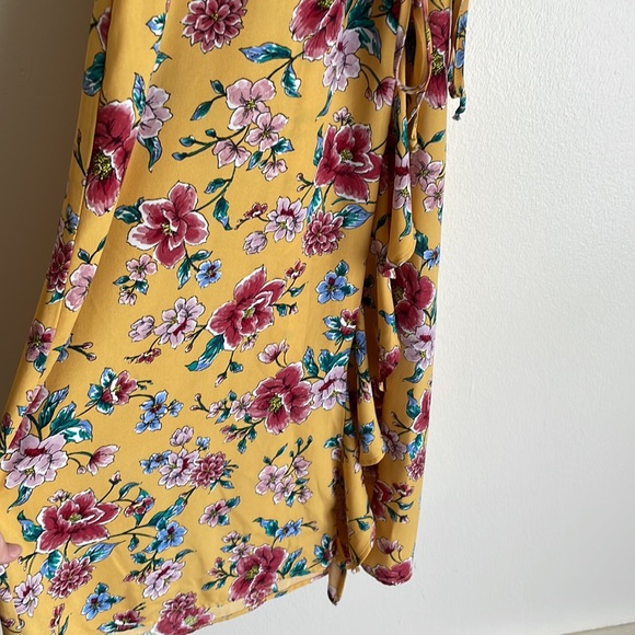Target’s xhilaration Yellow Floral Dress - Picture 3 of 6